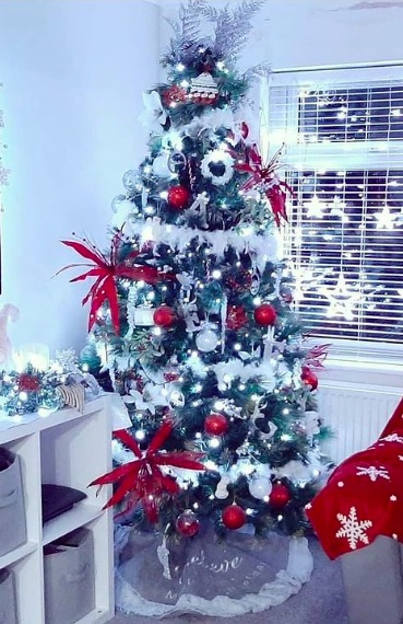 Must See Red and White Christmas Decor Ideas